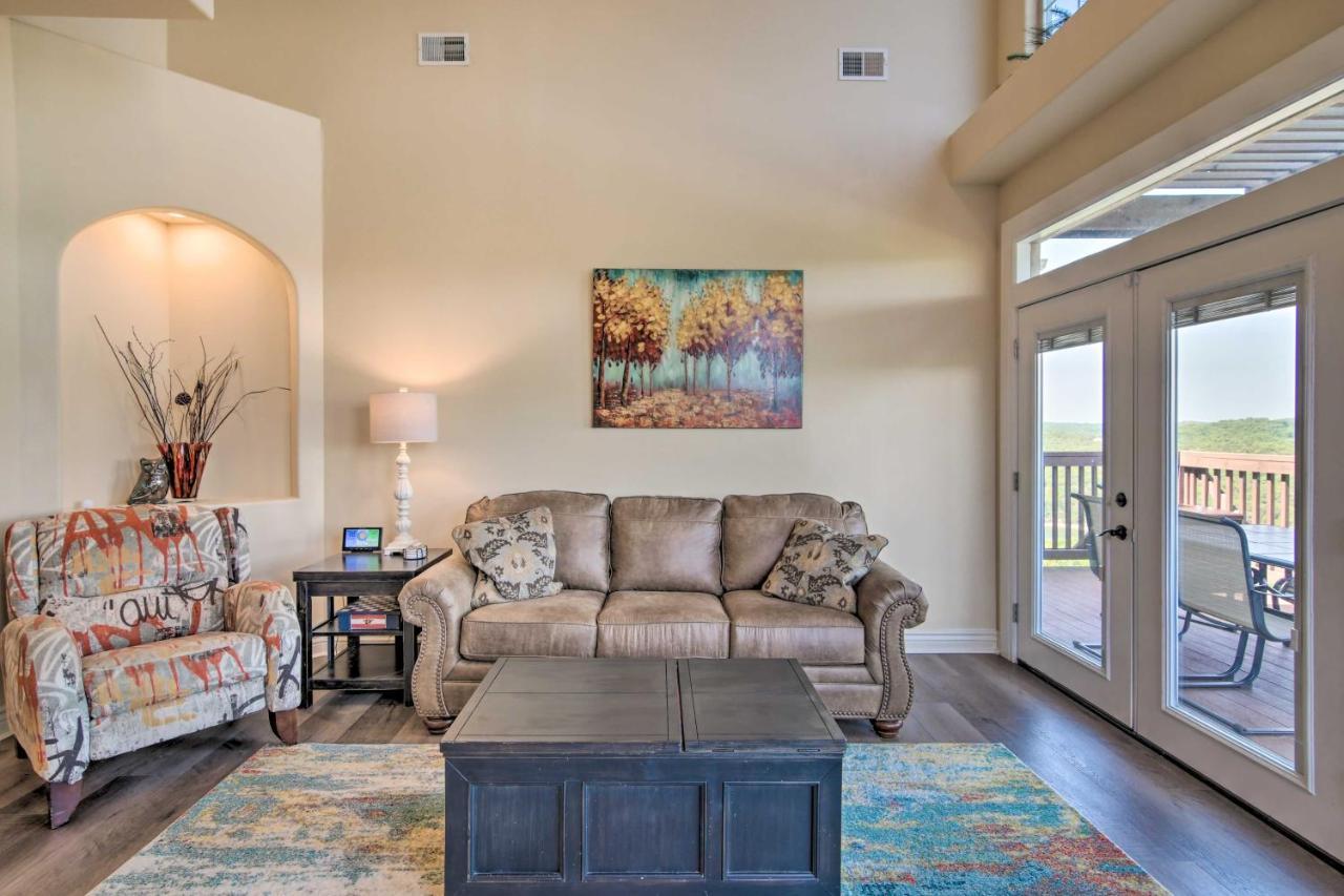 Apartmán Luxe Branson Retreat With Mtn Views And Pool Access! Exteriér fotografie