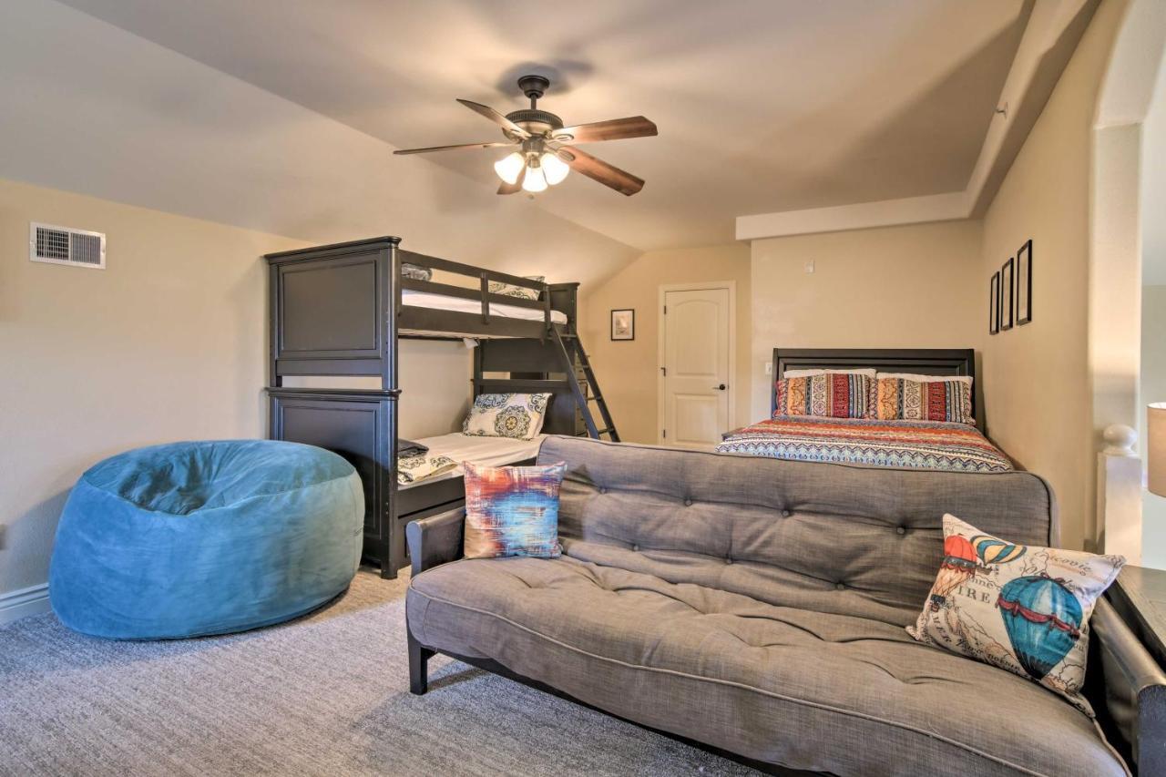 Apartmán Luxe Branson Retreat With Mtn Views And Pool Access! Exteriér fotografie