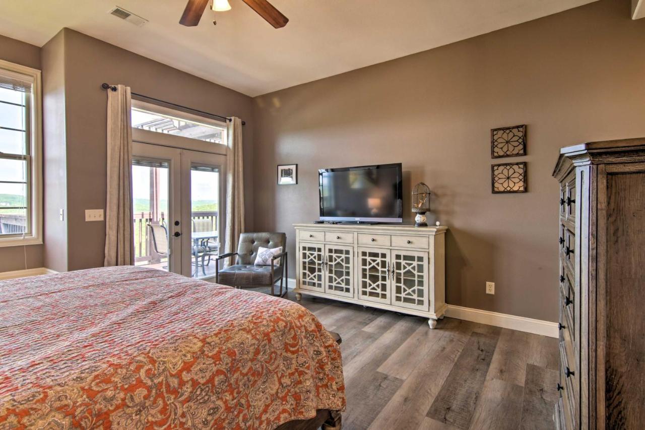 Apartmán Luxe Branson Retreat With Mtn Views And Pool Access! Exteriér fotografie
