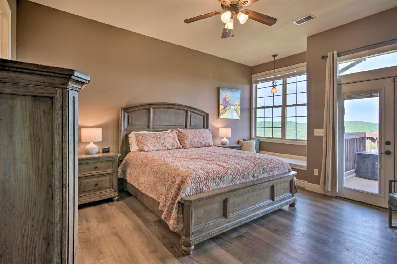 Apartmán Luxe Branson Retreat With Mtn Views And Pool Access! Exteriér fotografie