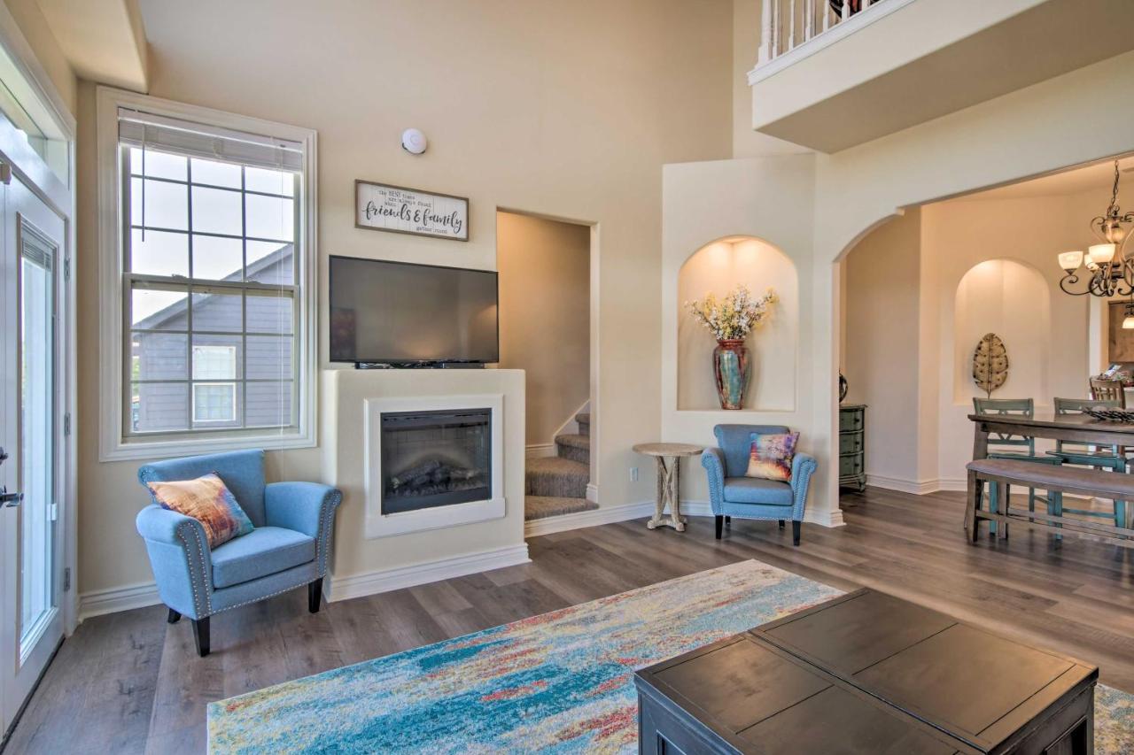 Apartmán Luxe Branson Retreat With Mtn Views And Pool Access! Exteriér fotografie