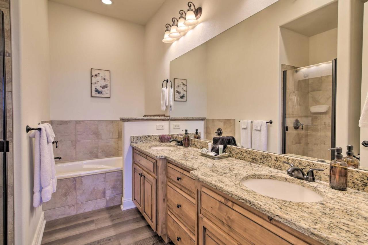 Apartmán Luxe Branson Retreat With Mtn Views And Pool Access! Exteriér fotografie